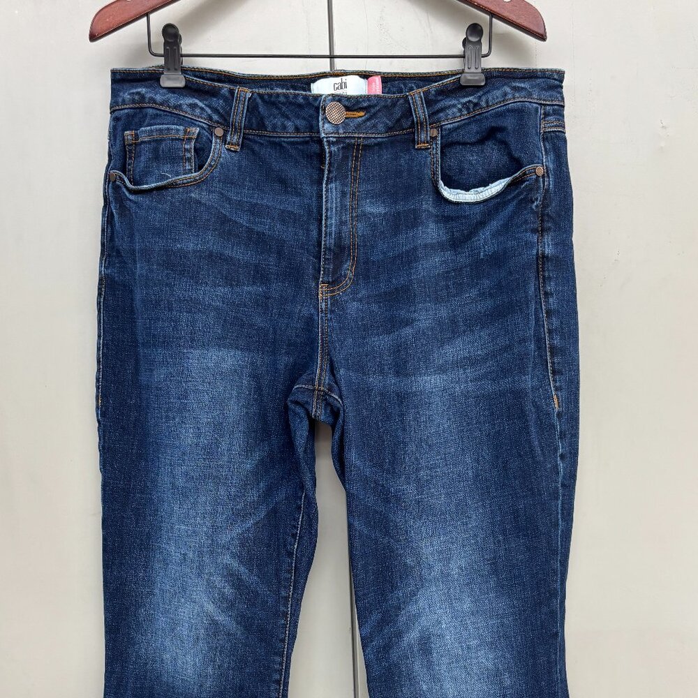 Cabi Jeans Women's True Boyfriend Size 12 Relaxed Denim Distressed